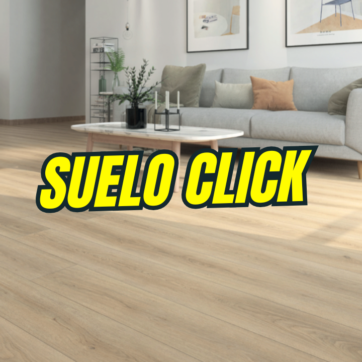 Suelo de madera clara con sofá gris y mesa de café en un ambiente moderno.