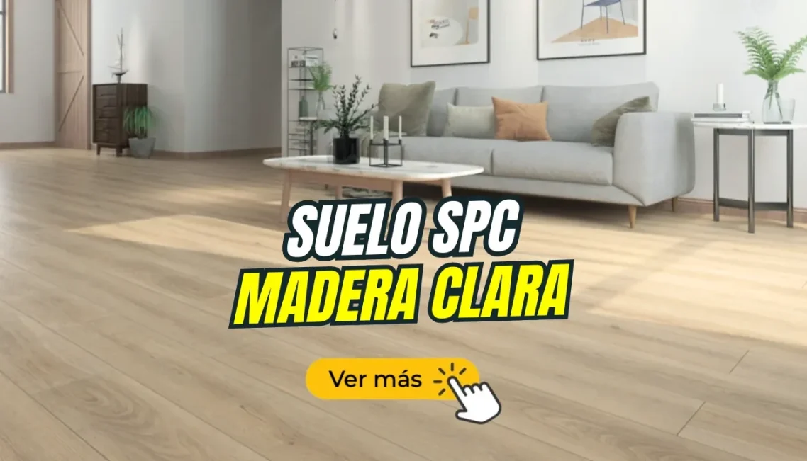 Suelo de madera marrón claro en una sala con sofá y mesa de centro.